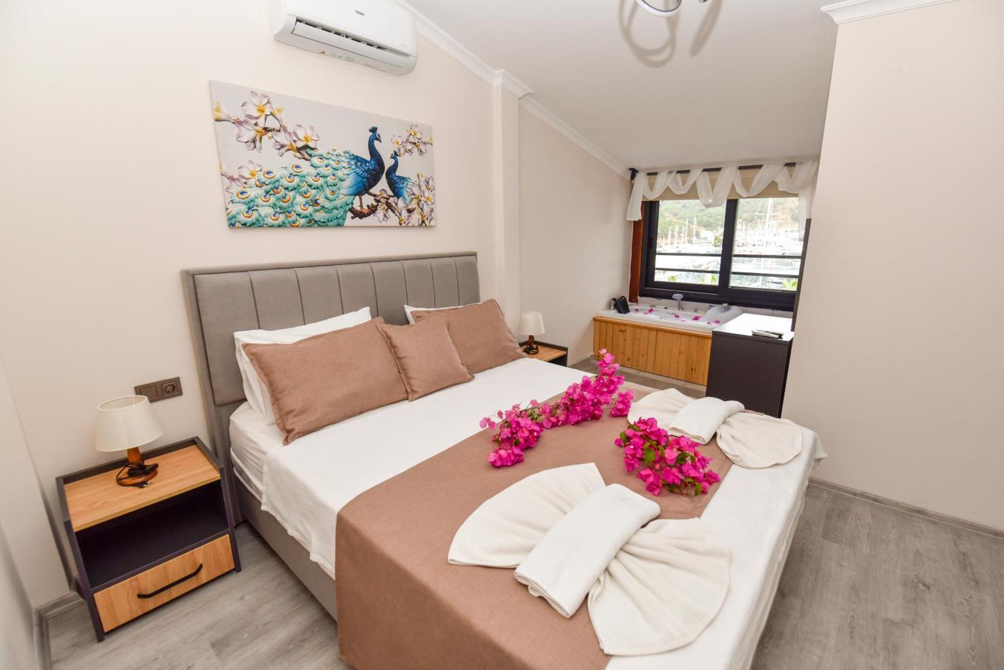 Mykonut Boutique Suites Fethiye Exterior foto